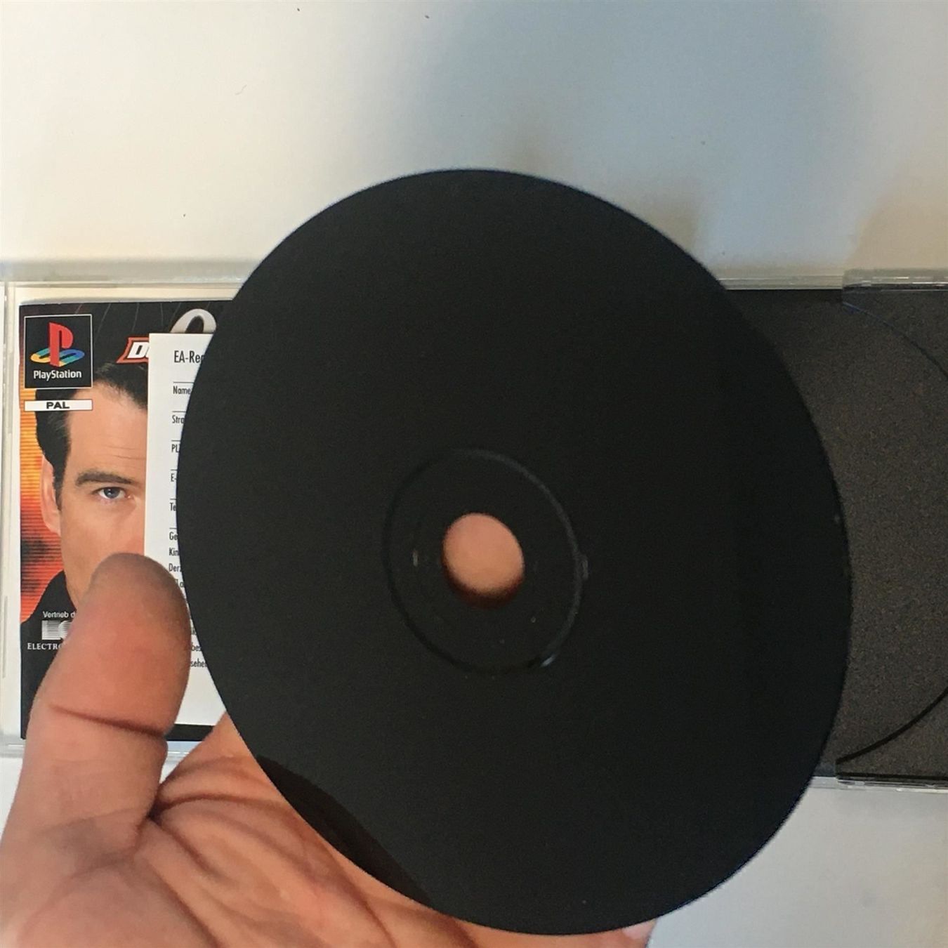 Spiele: 007 Der Morgen stirbt nie PS1 – Gebraucht aus Mollis von GamingCorner 2