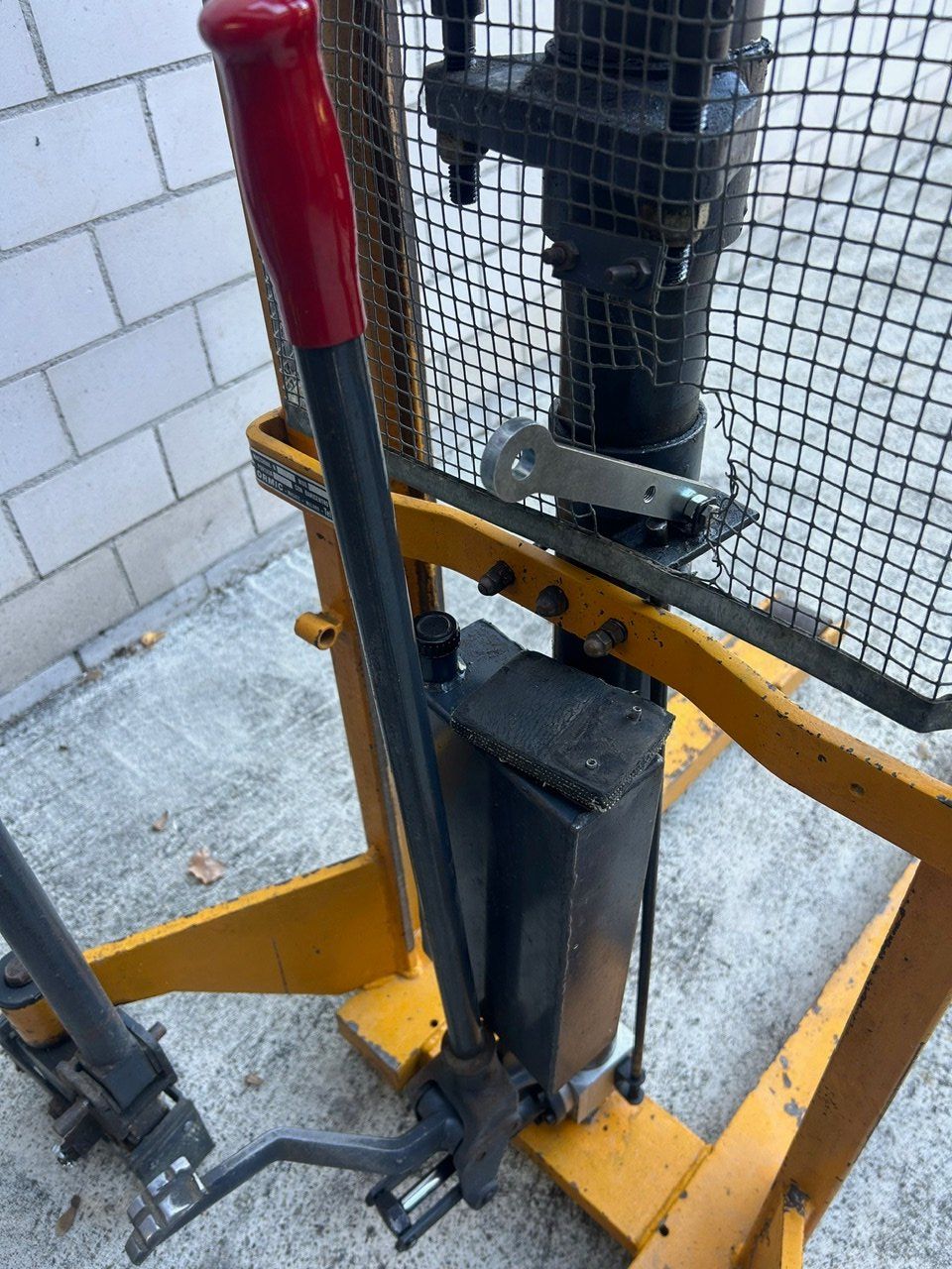 Gabelstapler & Hubwagen: Hand Gabelstapler – Gebraucht aus Flaach von ruw_8zfk 3