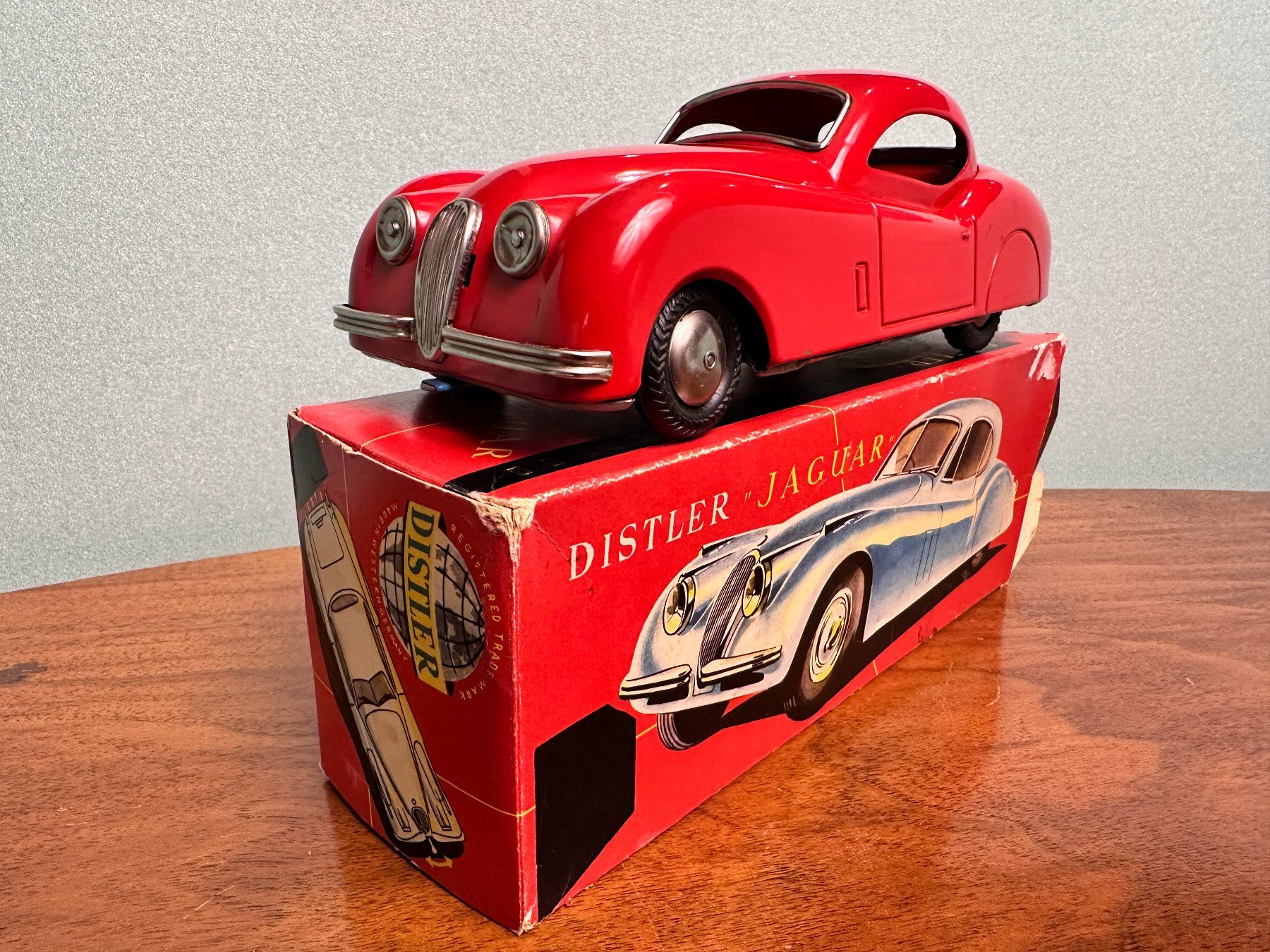 Automobili: Oldtimer , Distler Jaguar XK , 22cm , elektrisch – Usato da Seuzach venduto da Jage