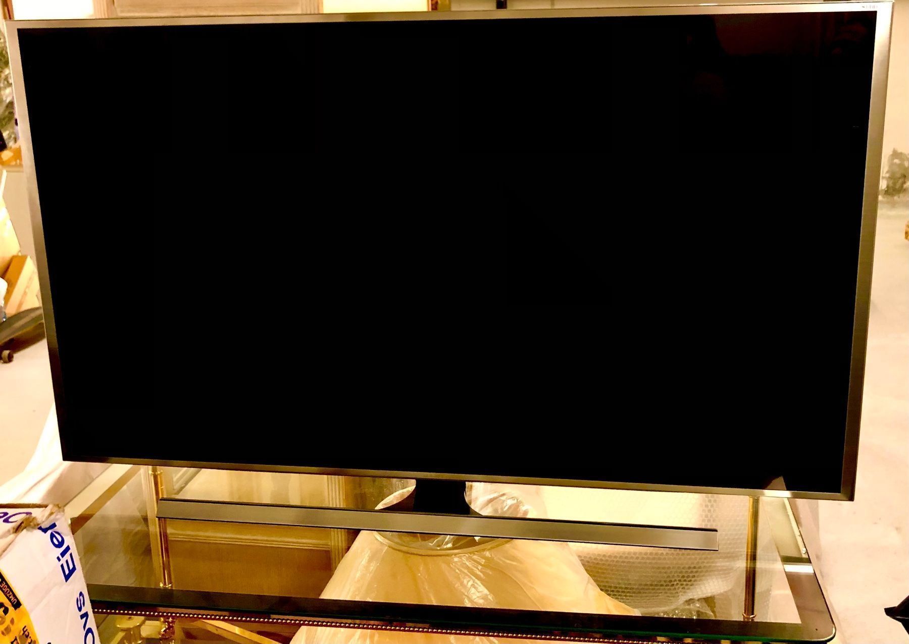 Samsung Fernseher: TV Samsung UE55JS8080 55", 4K fast NEU – Neu (gemäss Beschreibung) aus Rümlang von Jimmis 5