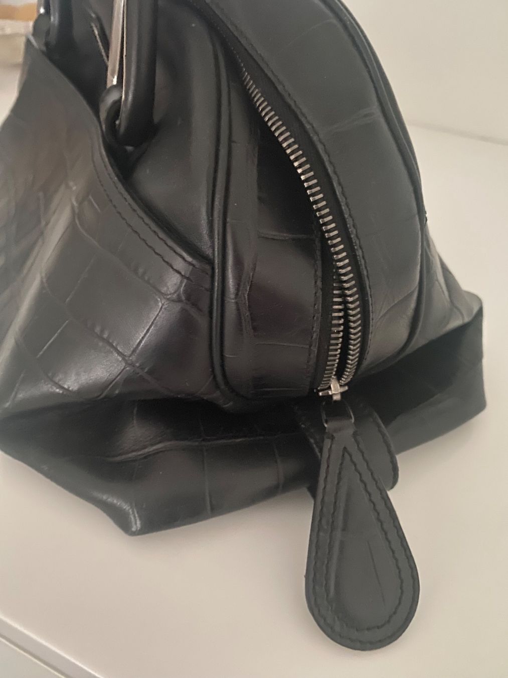 Borbonese Taschen für Damen: Bowling Bag Borbonese in schwarzem Leder in Krokooptik – Gebraucht aus Holderbank SO von MIC2026 7