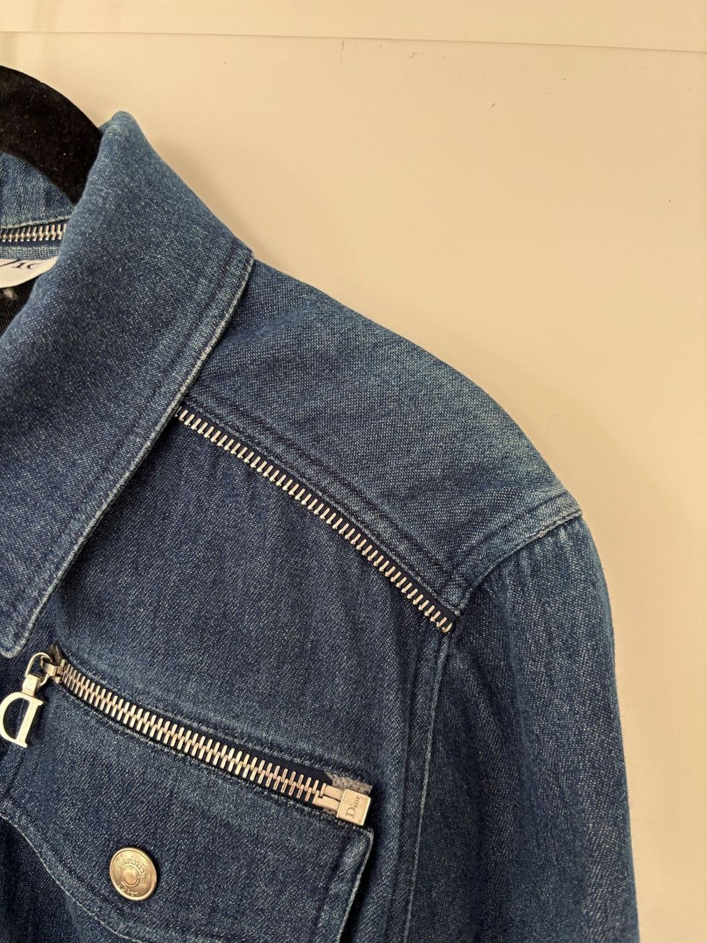 Dior Giacche: DIOR  Denim Jeansjacke blau  CH 34 – Usato da Herrliberg venduto da mayfi 2