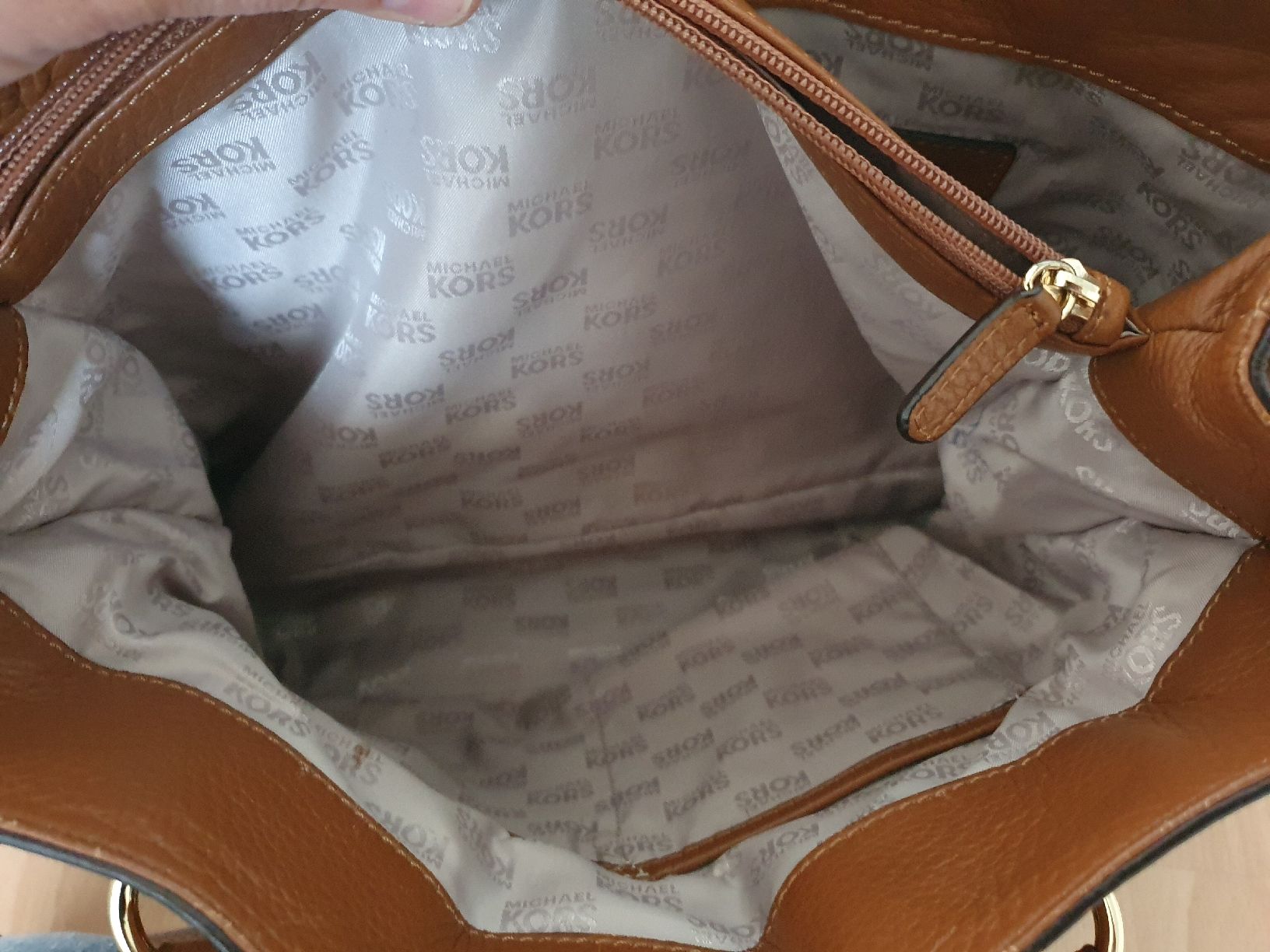 Michael Kors Borse da donna: gebrauchte braune Michael Kors Tasche – Usato da St. Gallen venduto da 1811123 4