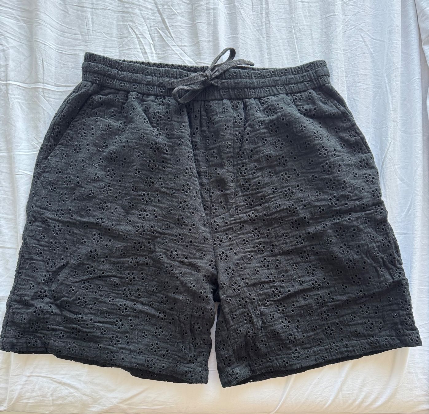 Pull&Bear Pantalons: kurze Hose Pull and Bear – Neuf (Voir description) à Arbon par flowerandfound
