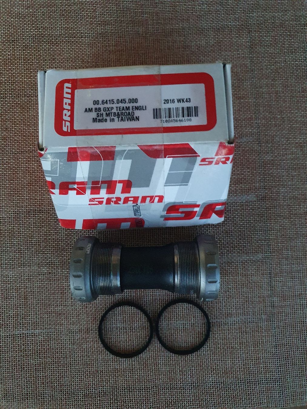 Sram Pezzi di ricambio: SRAM GXP Team Innenlager / Bottom Bracket, NEU! – Nuovo e nell'imballaggio originale da Füllinsdorf venduto da areyouafreaktoo