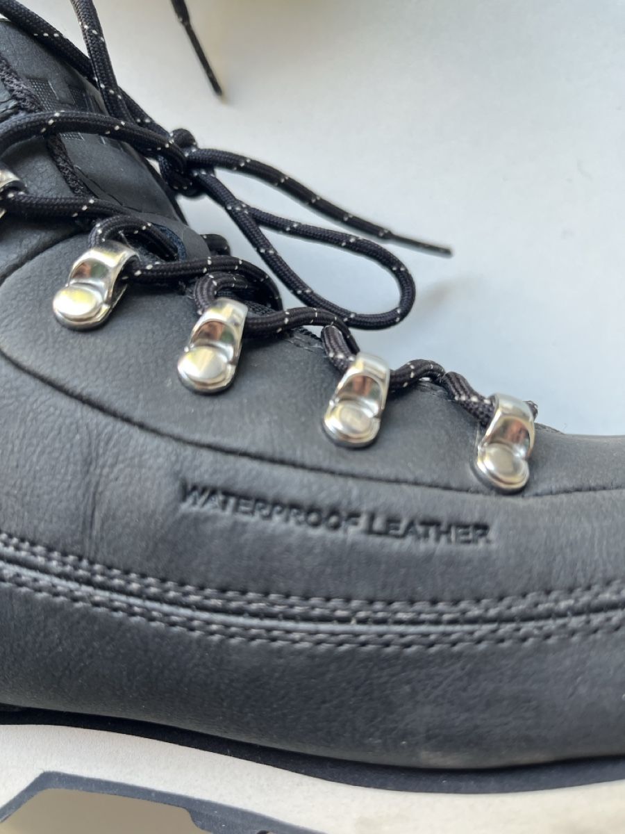 Helly Hansen Herrenschuhe: Helly Hansen Wanderschuhe Leder schwarz Grösse 39.3 – Gebraucht aus Brügg BE von Andalomas 3