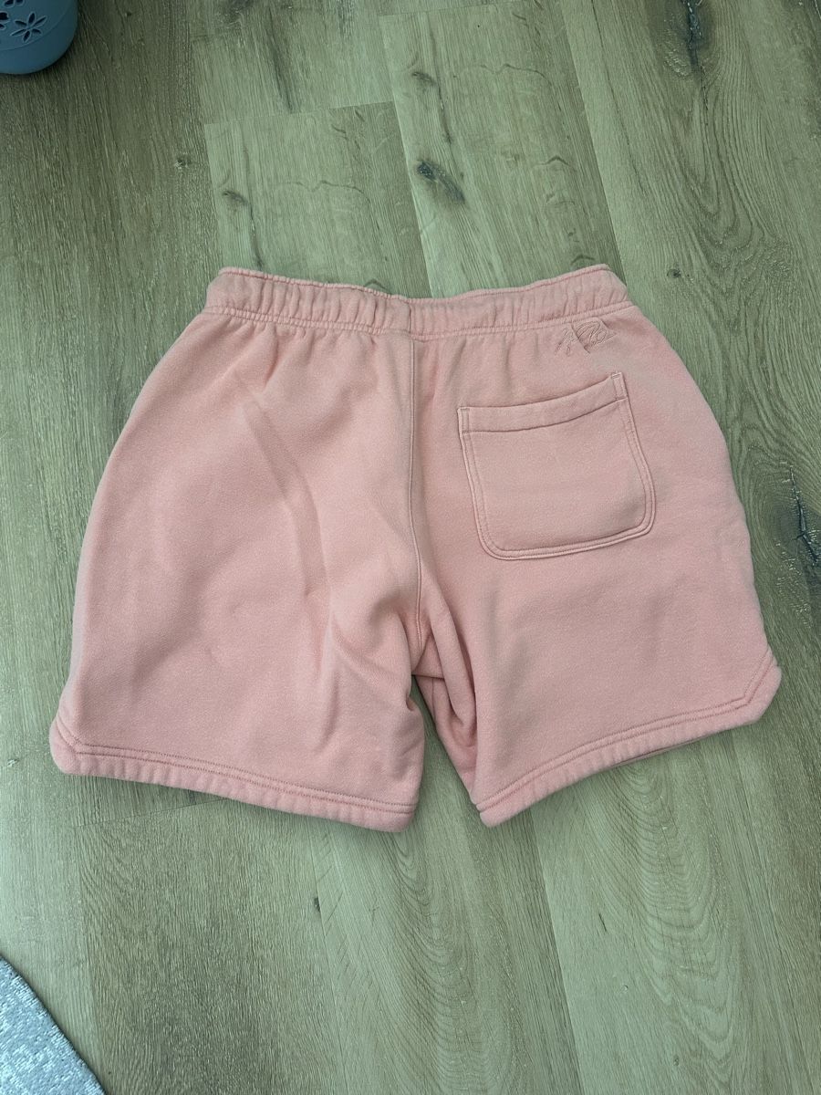 Jordan Pantaloni: Jordan Shorts apricot Grösse S  – Nuovo (secondo la descrizione) da Matzingen venduto da Ninasgr 1