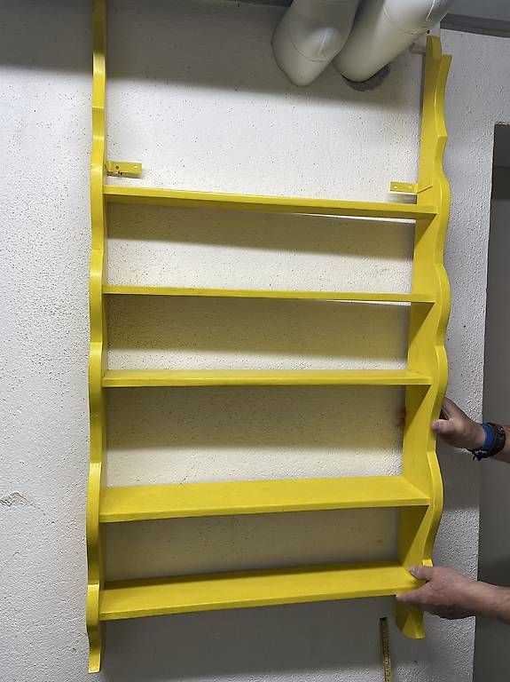 Scaffali: Wandregal Geschirrregal Sammlung – Usato da Wallisellen venduto da Raspberrypi