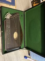 Zither mit Noten in Koffer - Antikes Instrument zu verkaufen