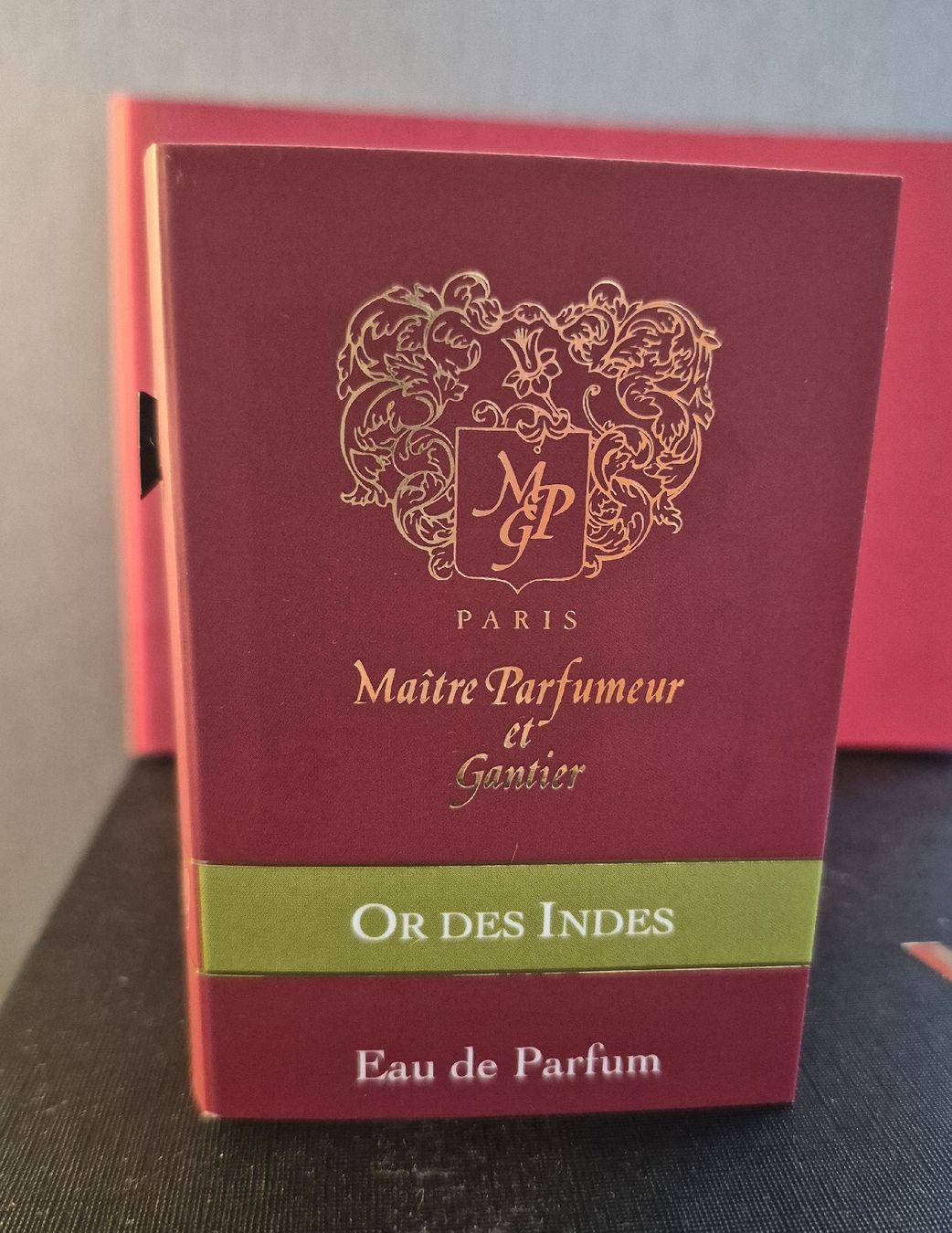 Profumi & Eau de Toilette: Échantillon Or des Indes - Maître parfumeur & gantier  – Nuovo e nell'imballaggio originale da Collonges venduto da cam_72xf
