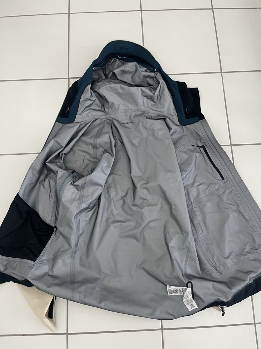 Peak Performance Giacche: Peak Prefomance Ski und Touren Jacke – Usato da Jona venduto da nic_s5k7 3