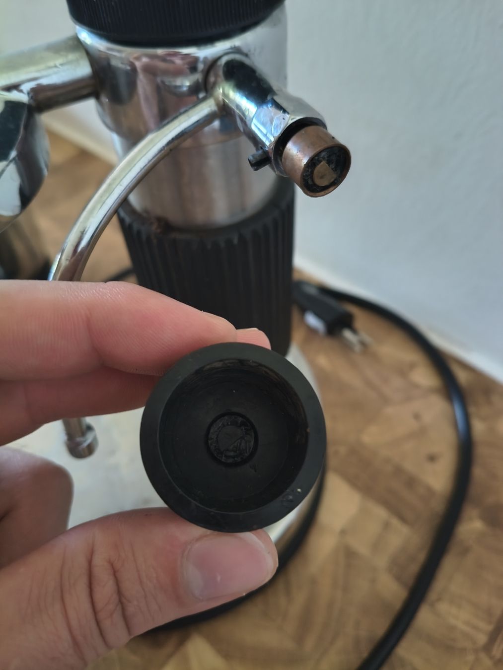 Macchine per caffè & Macchine per espresso: AMA Milano Espresso Machine Used - No Steam Function  – Difettoso da Zürich venduto da TrainLine 3
