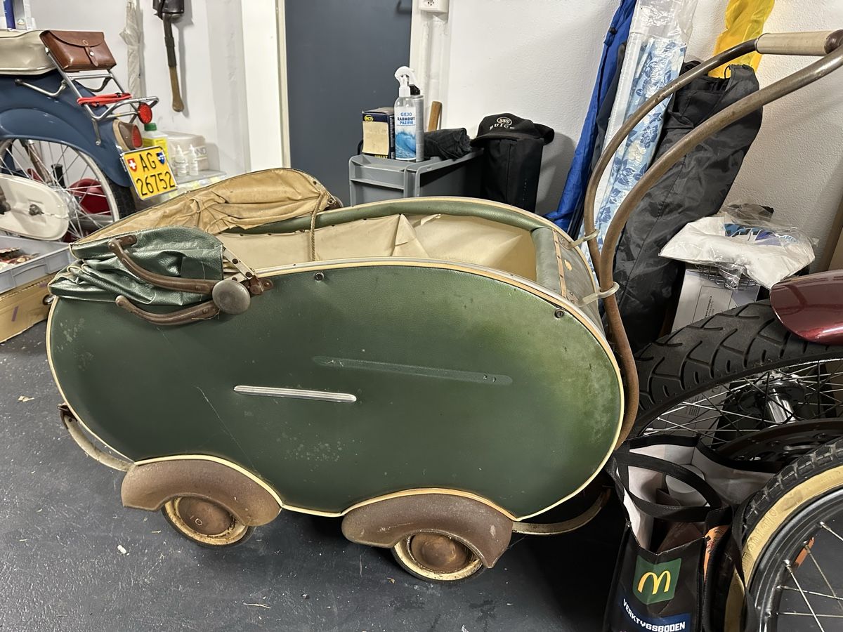 Carrozzine: Kinderwagen Oldtimer antik – Usato da Reinach AG venduto da rares75