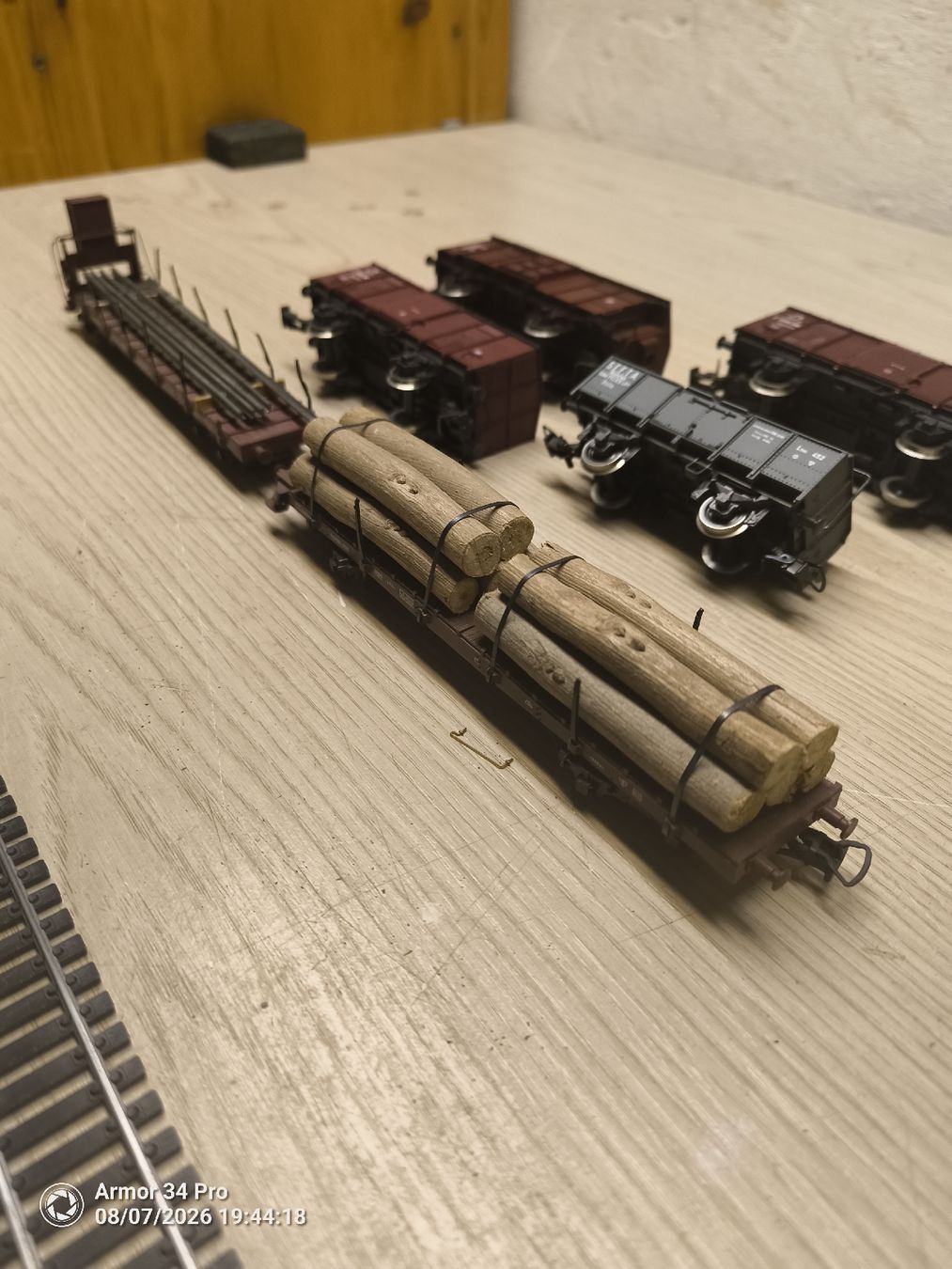 Rivarossi Modellini di ferrovie: Modellbahn Waggons Rivarossi HO gebraucht 6Stk. – Usato da Herzogenbuchsee venduto da ioa_zcm6 1