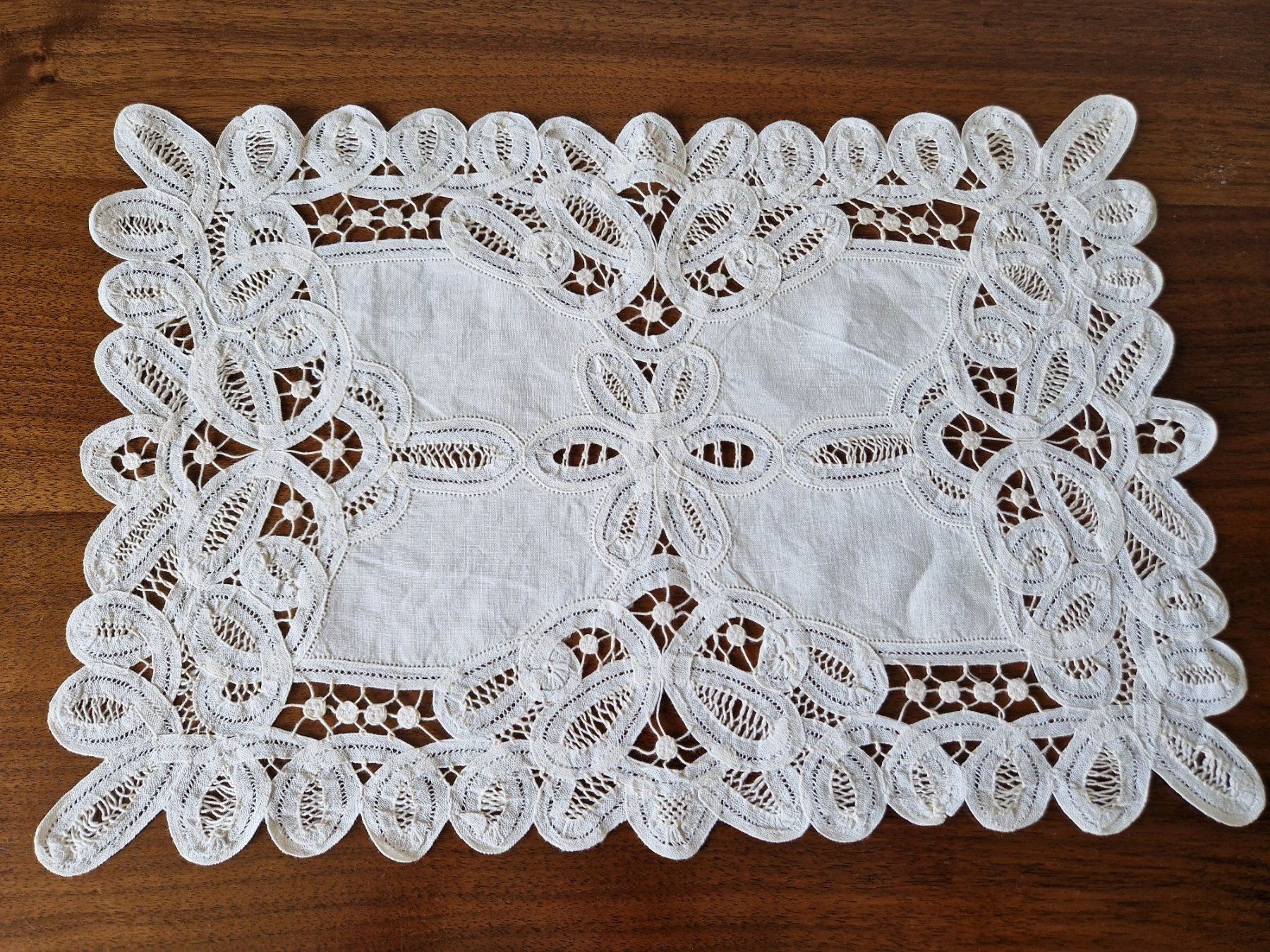 Autre linge de table: Deckeli 42x28cm – Neuf (Voir description) à Bern par Antikbatik