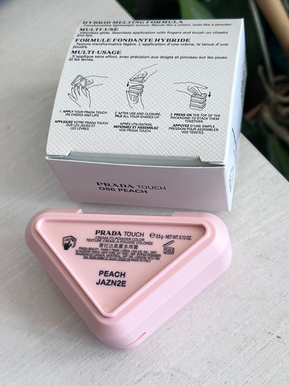 Make-up: NEU PRADA Touch Blush 086 Peach – Nuovo e nell'imballaggio originale da Effretikon venduto da YaMn 5
