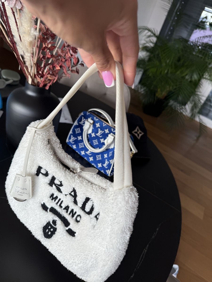 Prada Taschen für Damen: Prada Tasche – Neu (gemäss Beschreibung) aus Mellingen von eli_7hdx 1