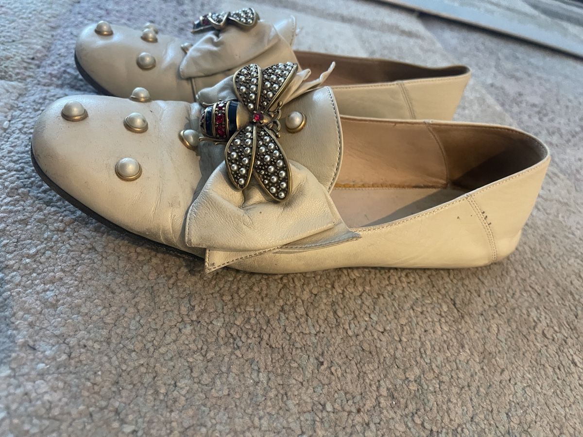 Gucci Damenschuhe: Gucci Designer Cream Leather loafers – Gebraucht aus Unterägeri von Nadiatweshe 1