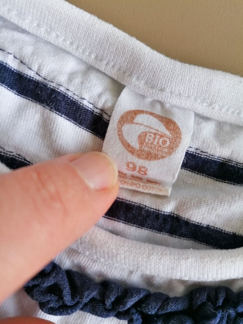 Camicette, T-shirt & Top: T-Shirt Gr. 98 – Usato da Büttikon AG venduto da Amineah 1