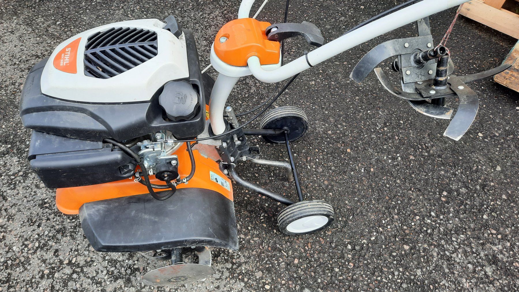 Stihl Tutte le macchine: Motorhacke Stihl MH 585 – Usato da Luzern venduto da F.BuchserAG 4