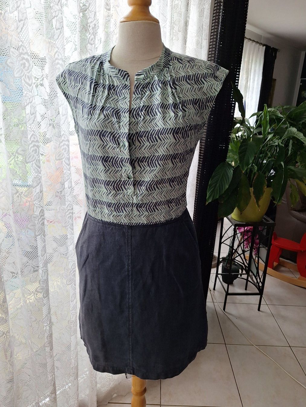 Max Mara Vestiti: Robe MaxMara Weekend 38 – Usato da St-Triphon venduto da Jldr0