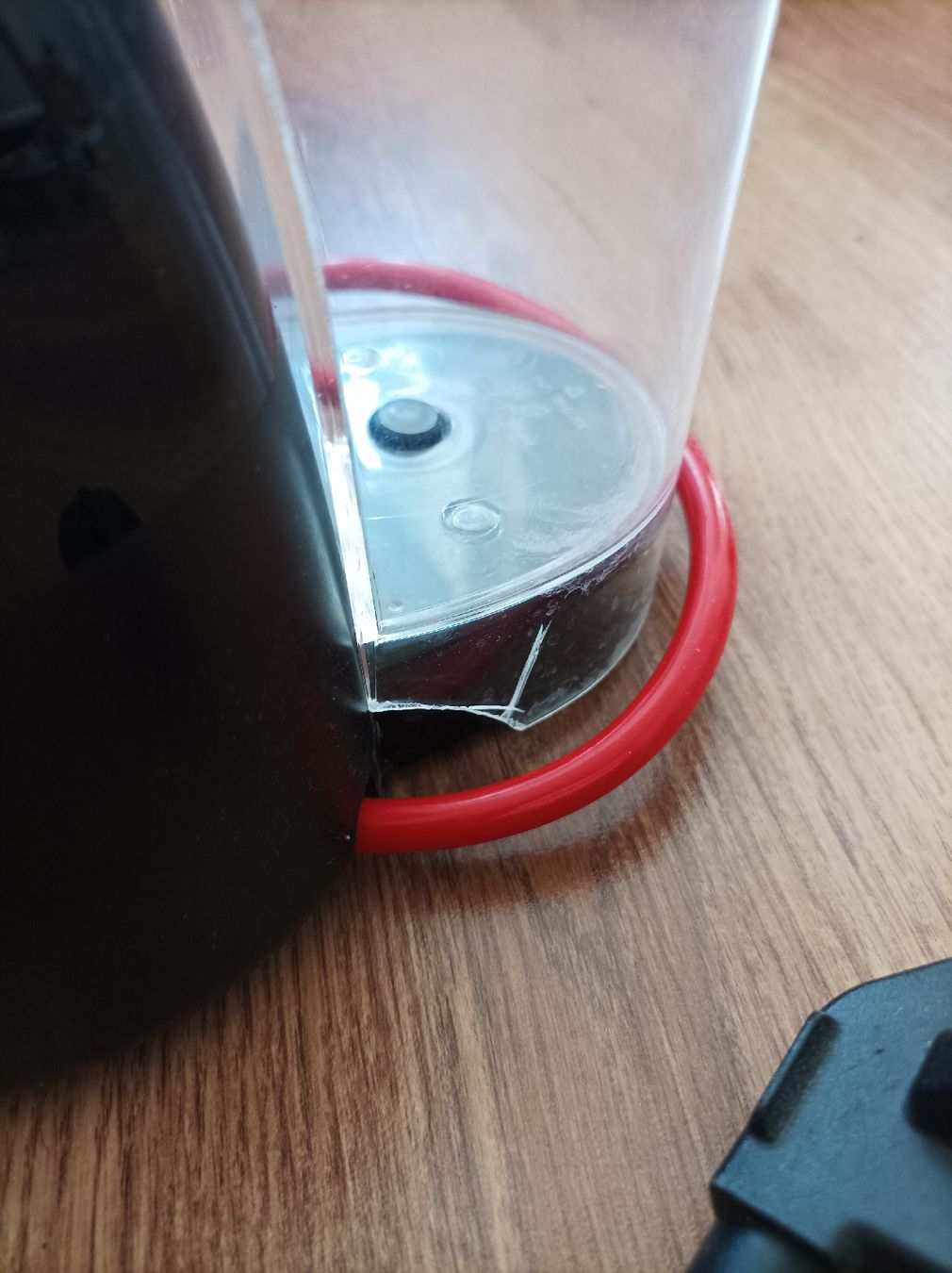 Krups Macchine per caffè & Macchine per espresso: Machine à café Dolce Gusto Krups noire occasion – Usato da La Chaux-de-Fonds venduto da AbsintheBilly 1