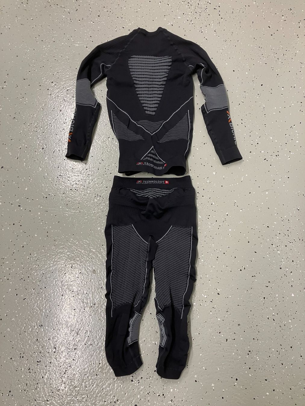 X-bionic Sous-vêtements: X-BIONIC Thermounterwäsche-Set – D'occasion à Lenk im Simmental par Jrg7410 1