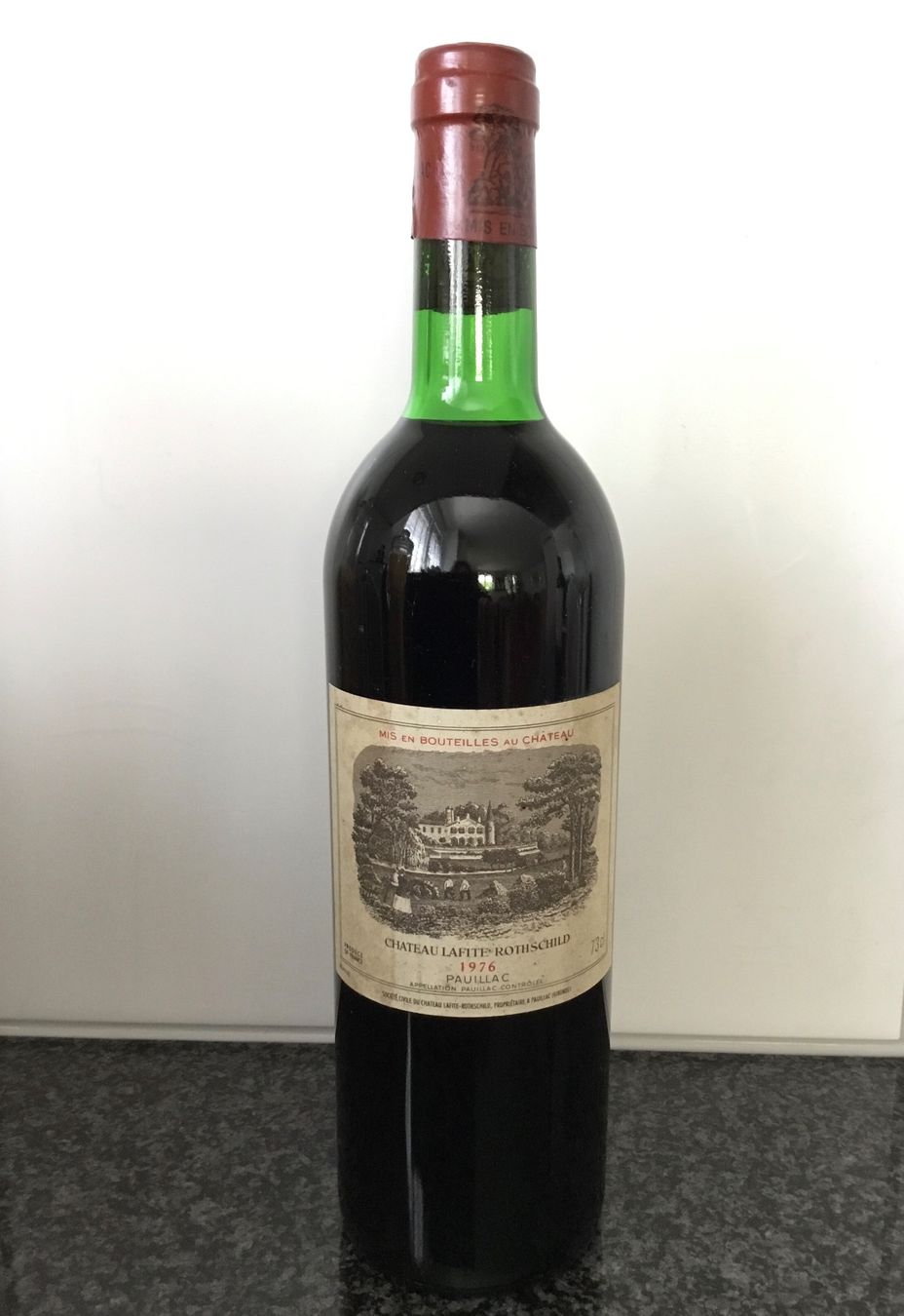 Lafite Rothschild Vino: Château Lafite Rothschild 1976 – Nuovo (secondo la descrizione) da Rüschlikon venduto da succes08