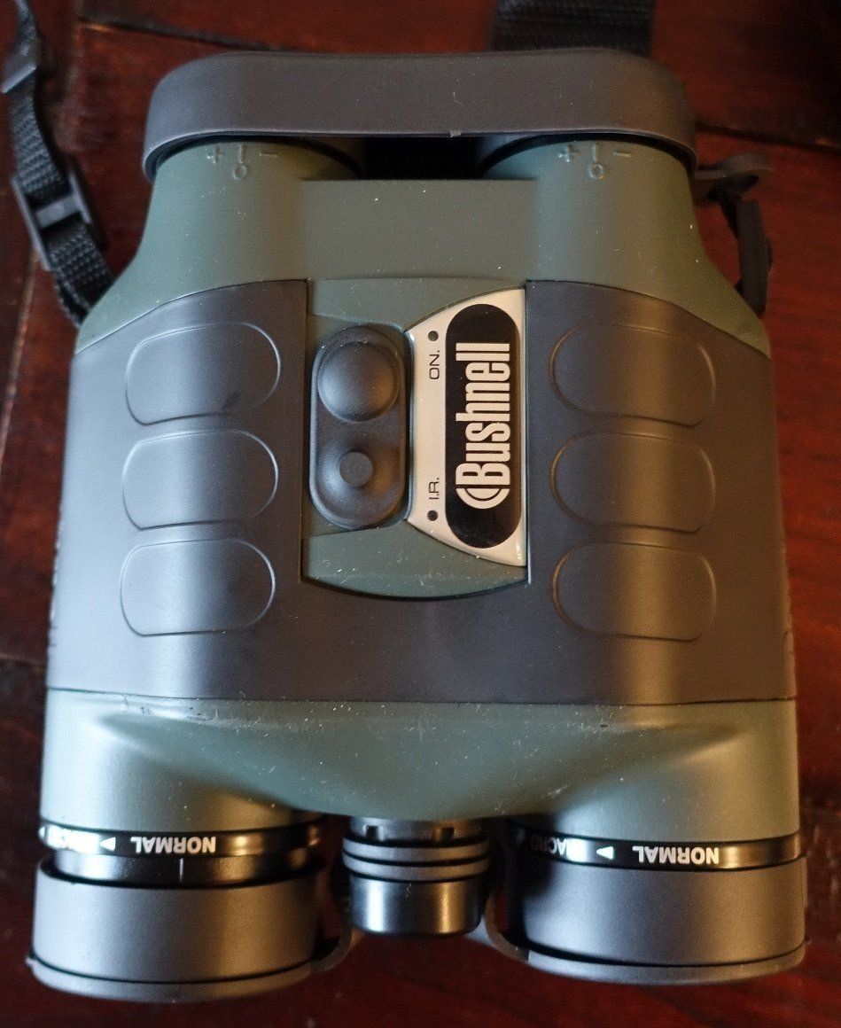 Binocoli: Bushnell Nachtsichtgerät Vision nocturne avec Etui, testé OK – Usato da Lausanne venduto da asdyx 1