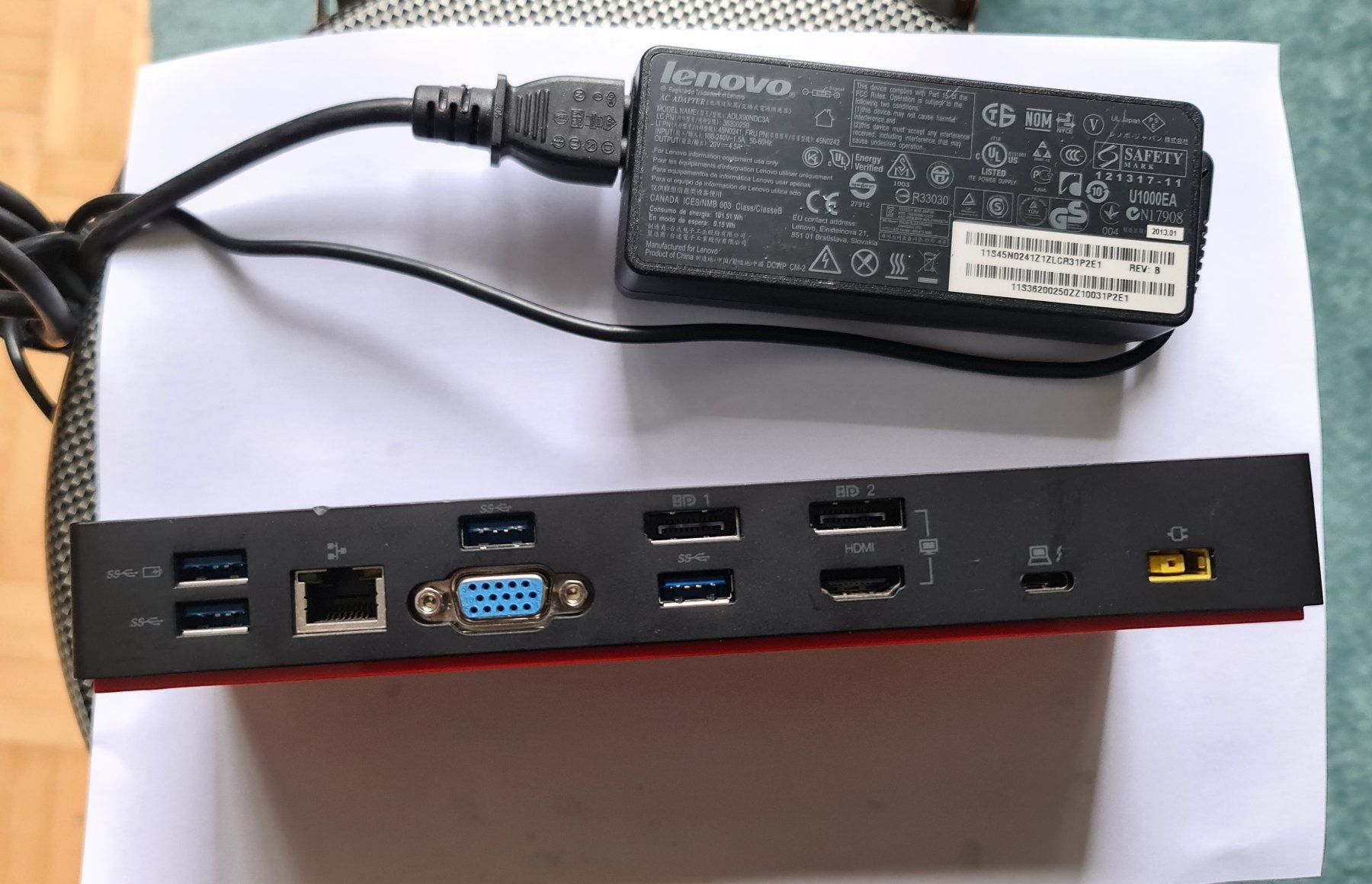 Lenovo Dockingstation: Lenovo Thinkpad Dockingstation – Gebraucht aus zürich von R-N-J 2