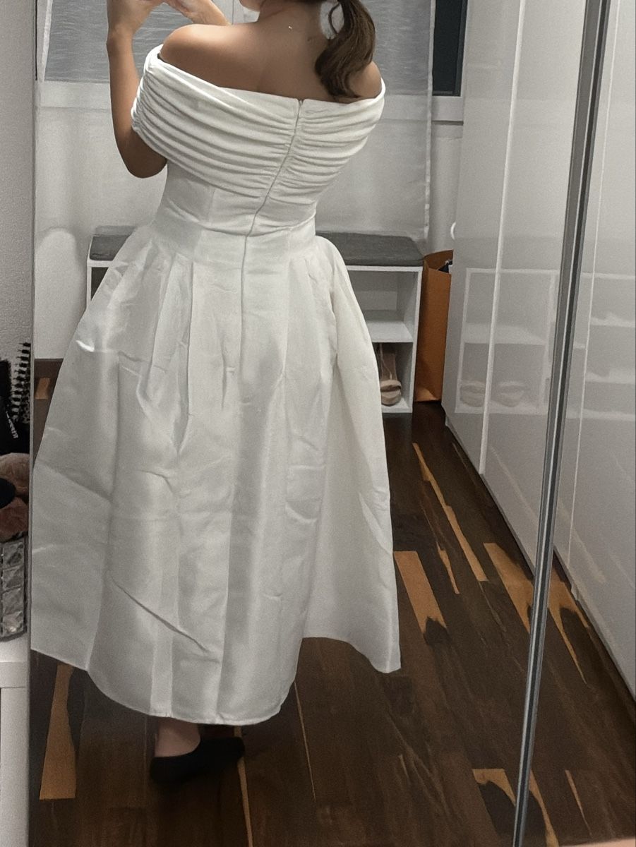 Kleider: Elegantes weisses Kleid – Neu und originalverpackt aus Grosswangen von cungibungi 2