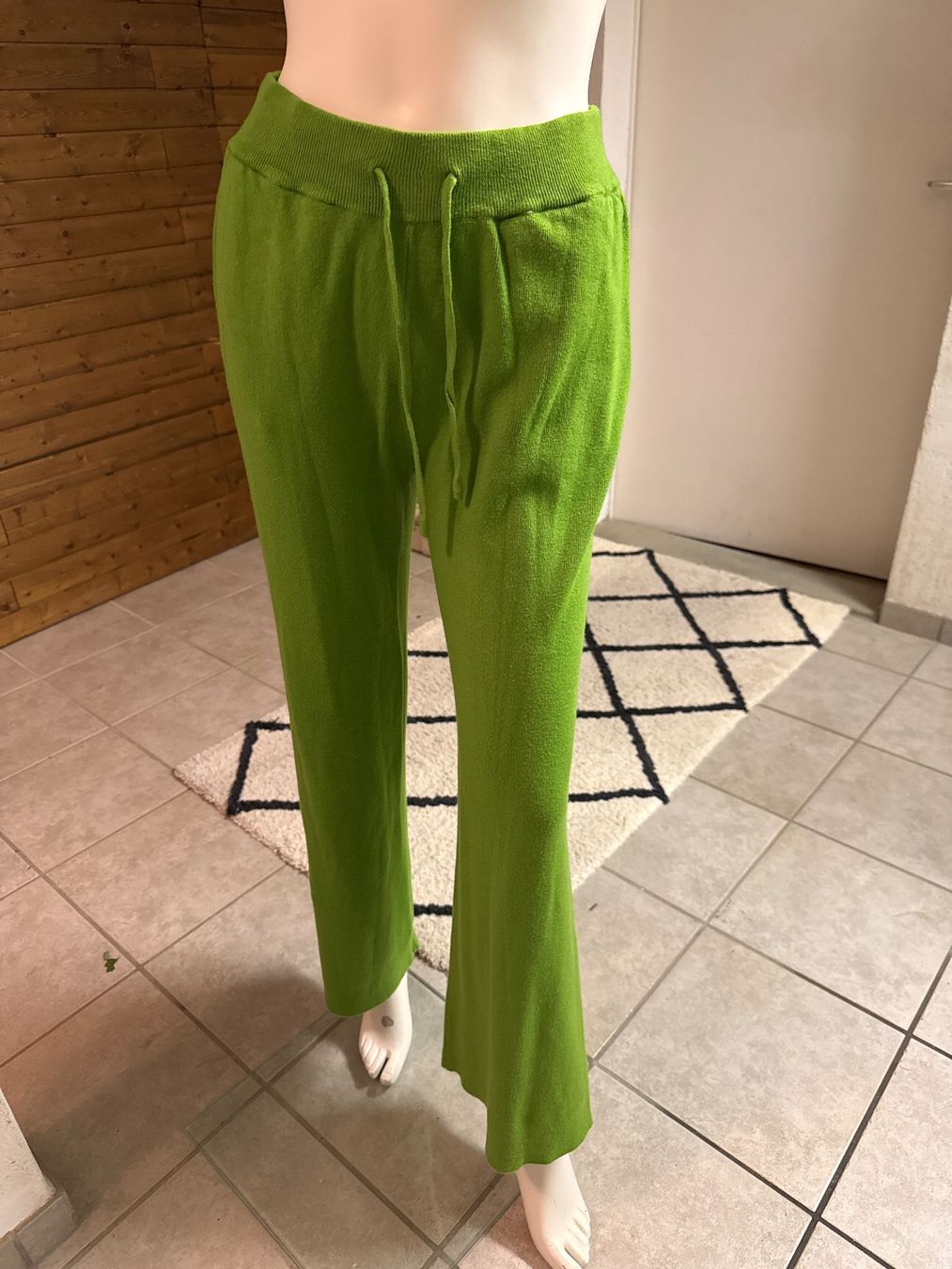 Completi & Tailleur: HOSE UND PULLOVER Gr S – Usato da Birr venduto da WalkyriaM 2