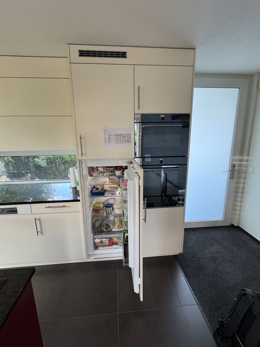 Cucine complete: Moderne Kücke mit Kochinsel – Usato da Bern venduto da tri_9nr9 5