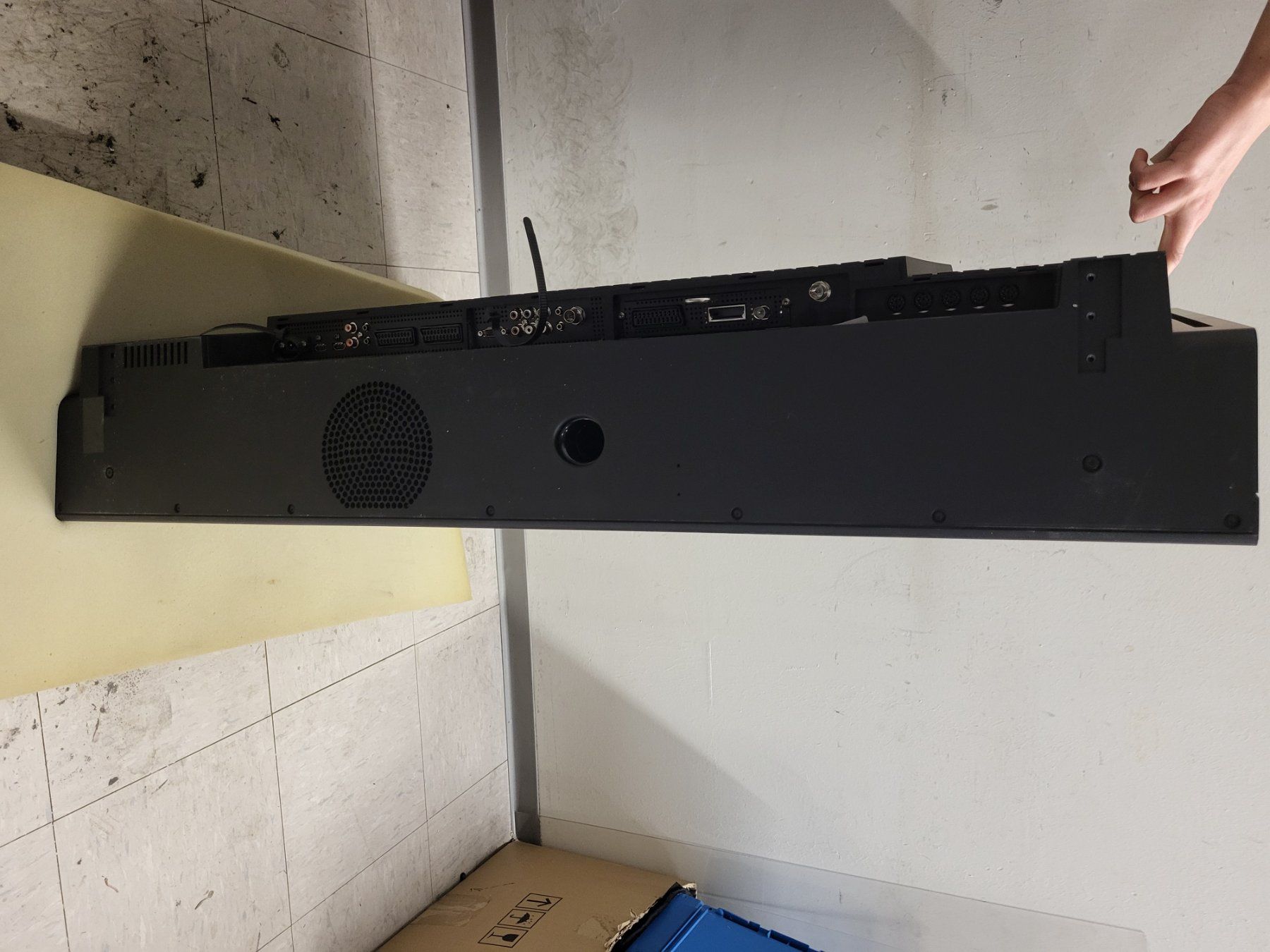 Bang & Olufsen Televisori: Beovision 8-40 Bang & Olufsen téléviseur – Usato da Sion venduto da Bang-OlufsenSion 5