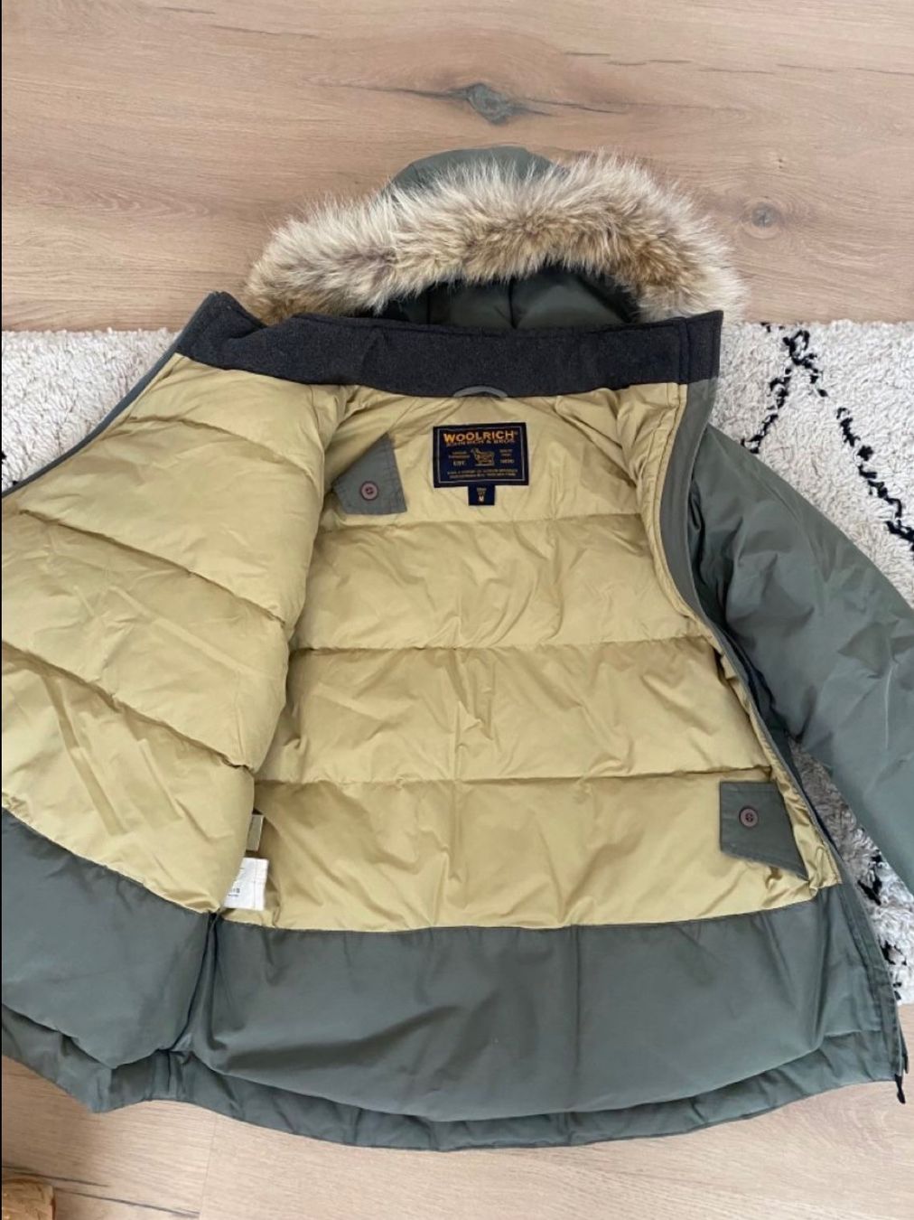 Woolrich Jacken: Hochwertige Original Woolrich Daunenjacke Olive – Gebraucht aus Buchs ZH von crazyhandbaggirl123 3