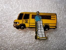 Ansteckpin 5: Lieferwagen Deutsche Post