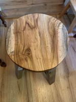 Rustikaler Hocker