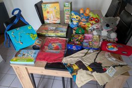 Lot pour enfants - jeux et autres