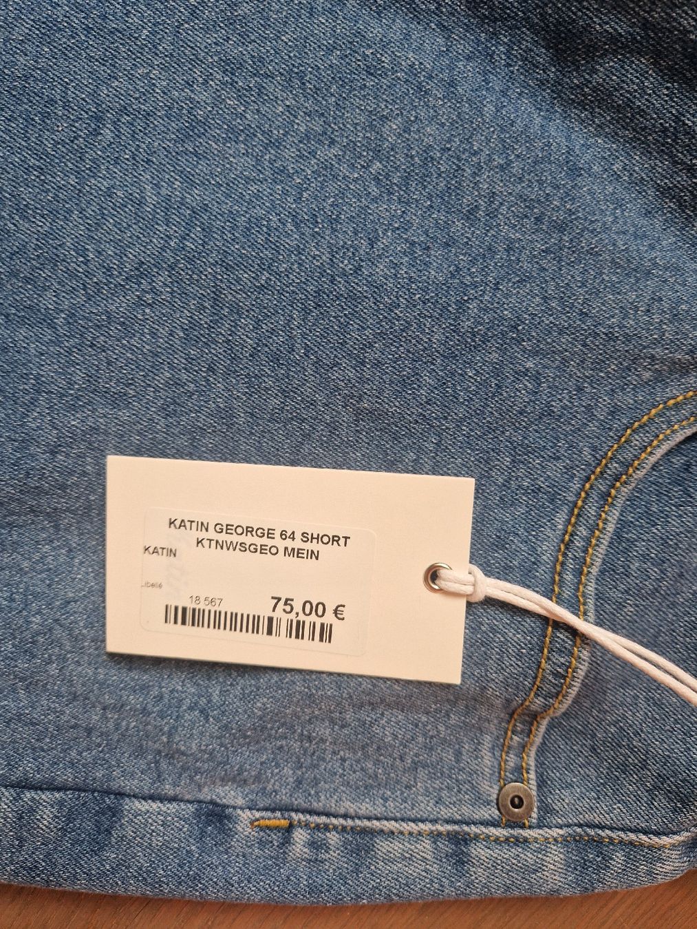 Jeans: Kurze Jeans von der Marke Katin – Nuovo e nell'imballaggio originale da Solothurn venduto da ngl_g29p 4