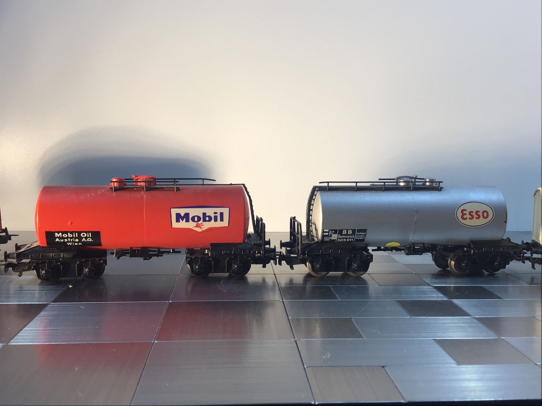 Kleinbahn Modelleisenbahnen: KLEINBAHN GÜTERWAGEN SPUR H0 – Gebraucht aus Männedorf von Spezial-Modelle 3