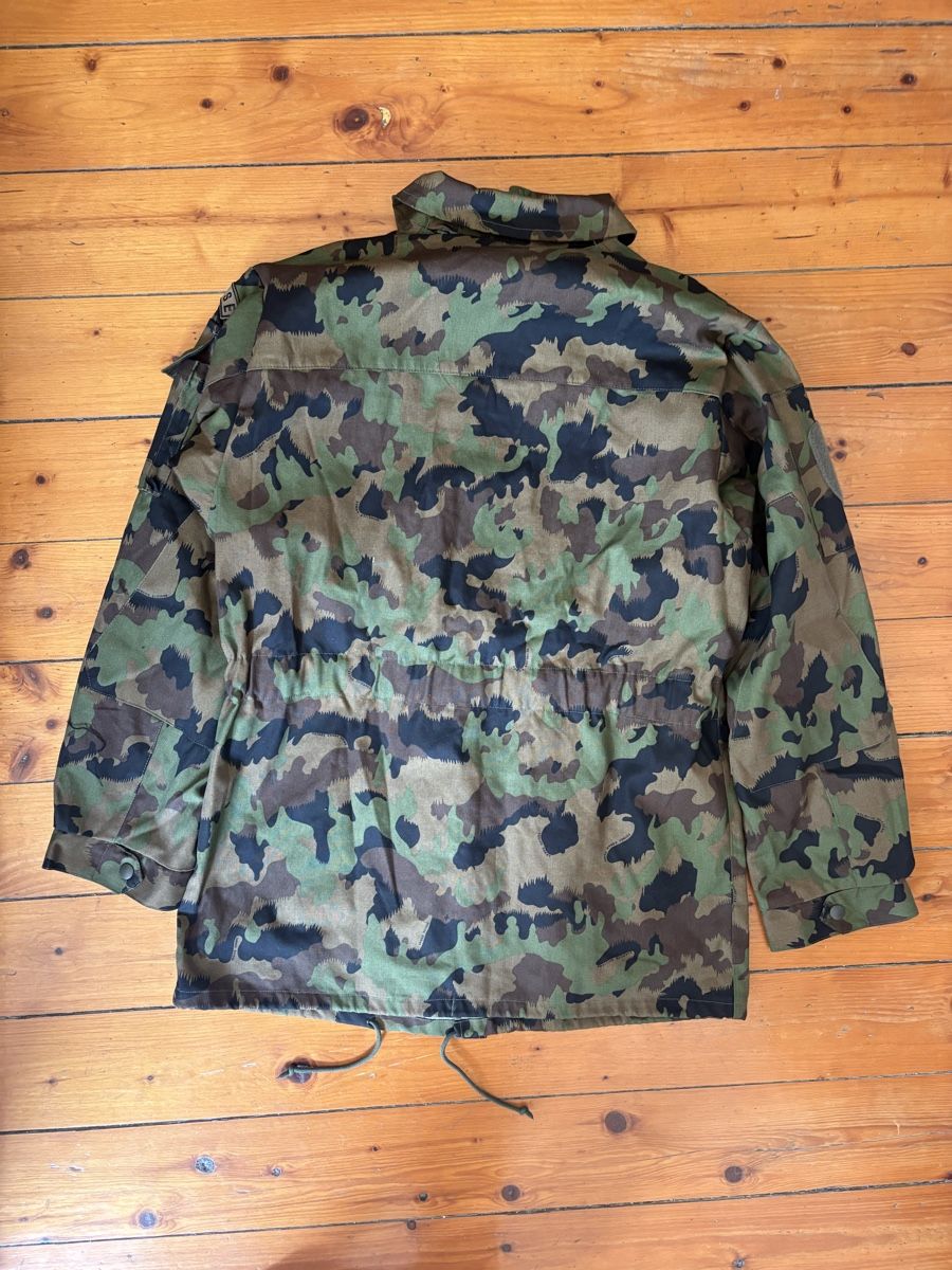 Armée suisse Uniformes: Swiss army kälteschutzjacke – Neuf (Voir description) à Novazzano par militaryautist 1