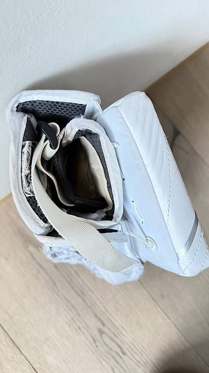 Bauer Kinderhandschuhe: Bauer Fanghang full-right – Gebraucht aus Bottighofen von andreamail 4
