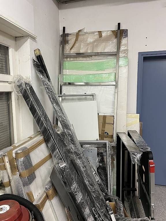 Tavoli: Vendo tavolo da ufficio – Usato da Magliaso venduto da pie_sg6m 3