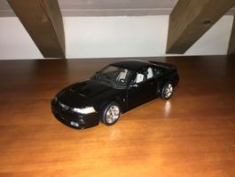 Ford Mustang SVT Cobra 1/18