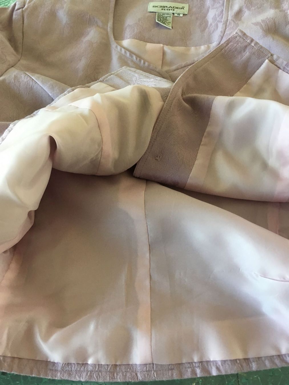 Jacken: neue,schöne flieder Jacke Gr. 42 – Neu (gemäss Beschreibung) aus Oftringen von andrax 4
