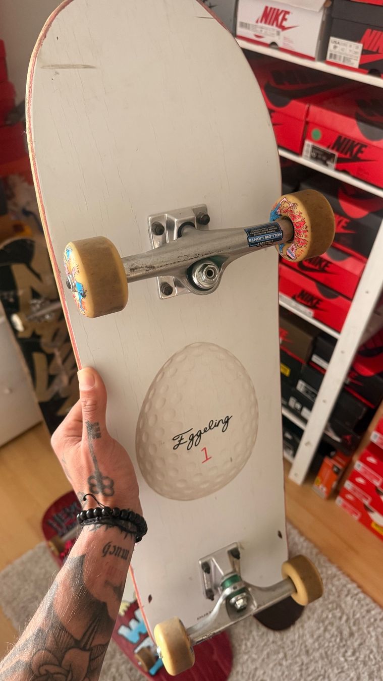 Skateboards: Skateboard/ Trottinette Ethic – D'occasion à Gland par Joao_1196 1