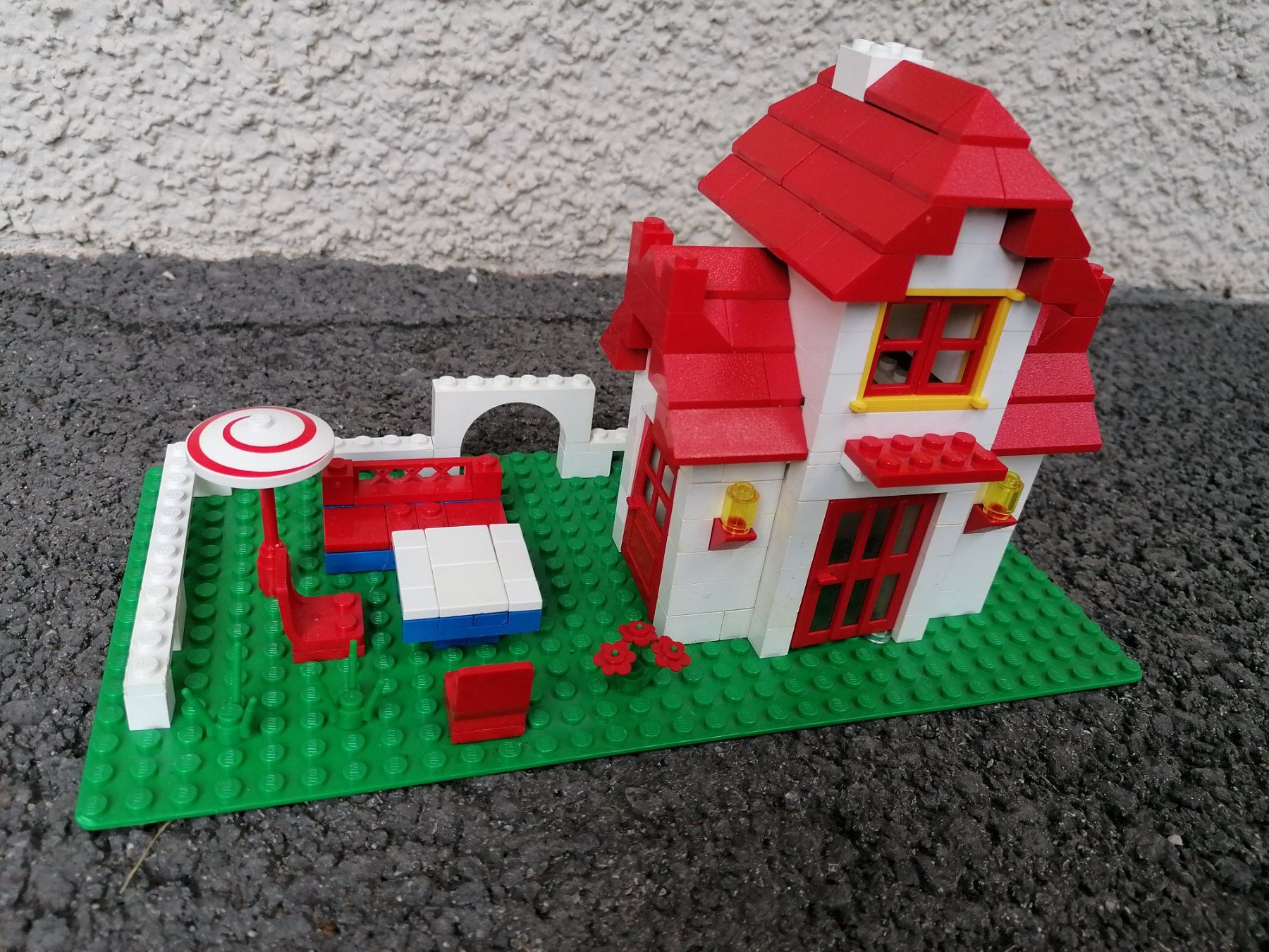 Lego Kit di costruzioni: LEGO City # 810  VILLA  Creator mit Garten – Usato da LAUSANNE venduto da Ch0937