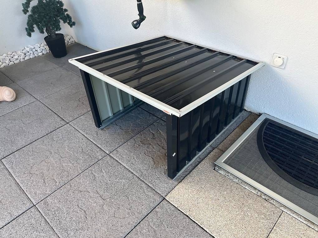 Tagliaerba: Abri pour robot tondeuse de jardin – Usato da Bévilard venduto da bb5_fm9h 2
