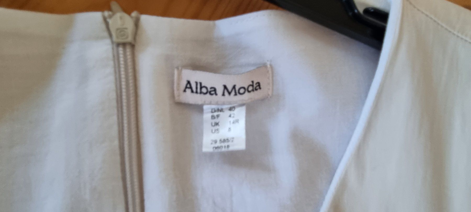 Alba Moda Vestiti: Schickes Kleid, beige  Gr. 40 (Alba Moda) – Usato da Enggistein venduto da markaris 4