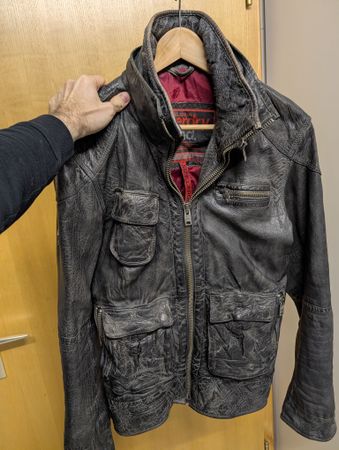 Superdry Vintage Lederjacke Grösse L - Neupreis 600 CHF